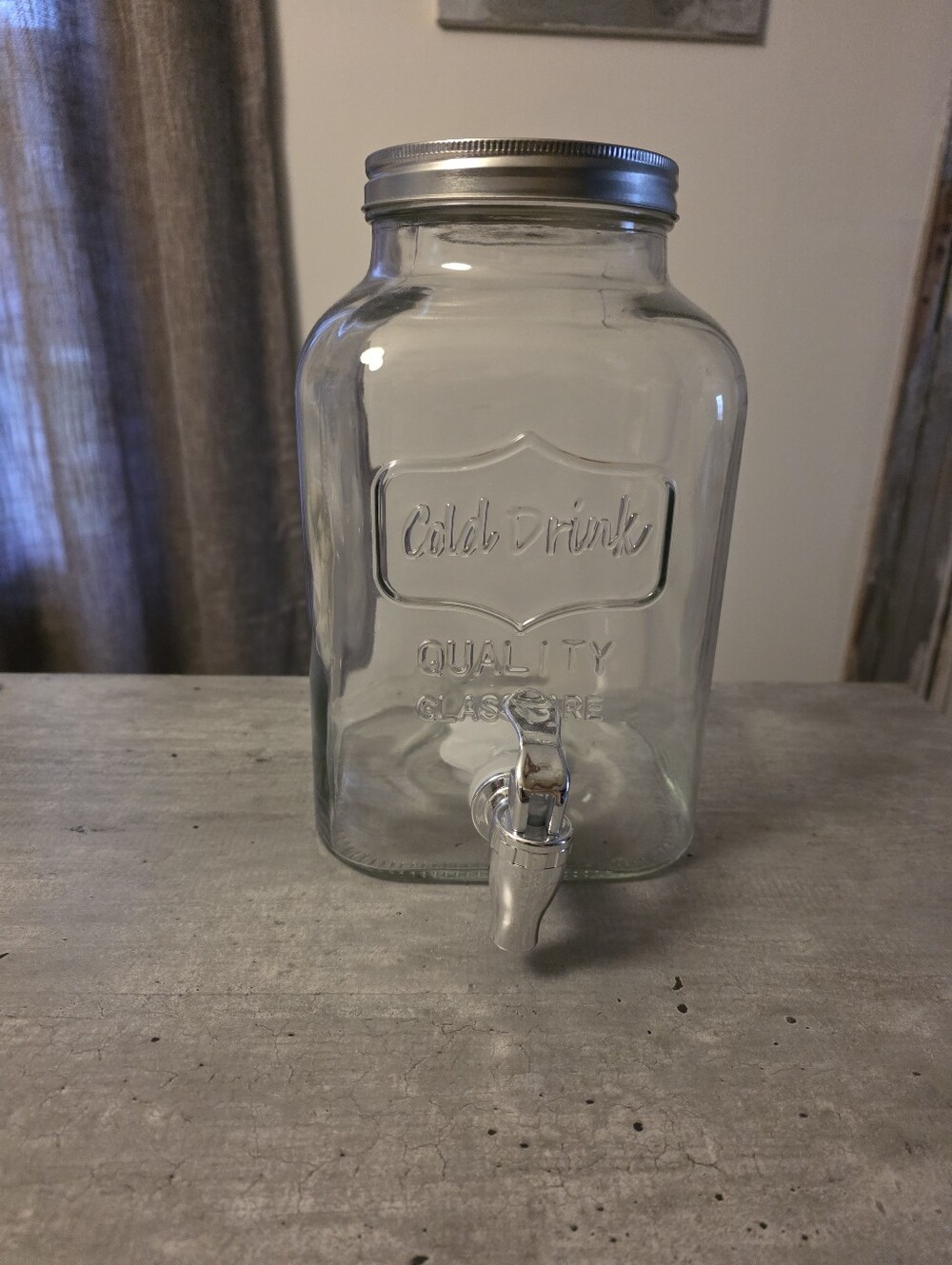 clear glass beverage dispenser, vintage-style 2-gallon